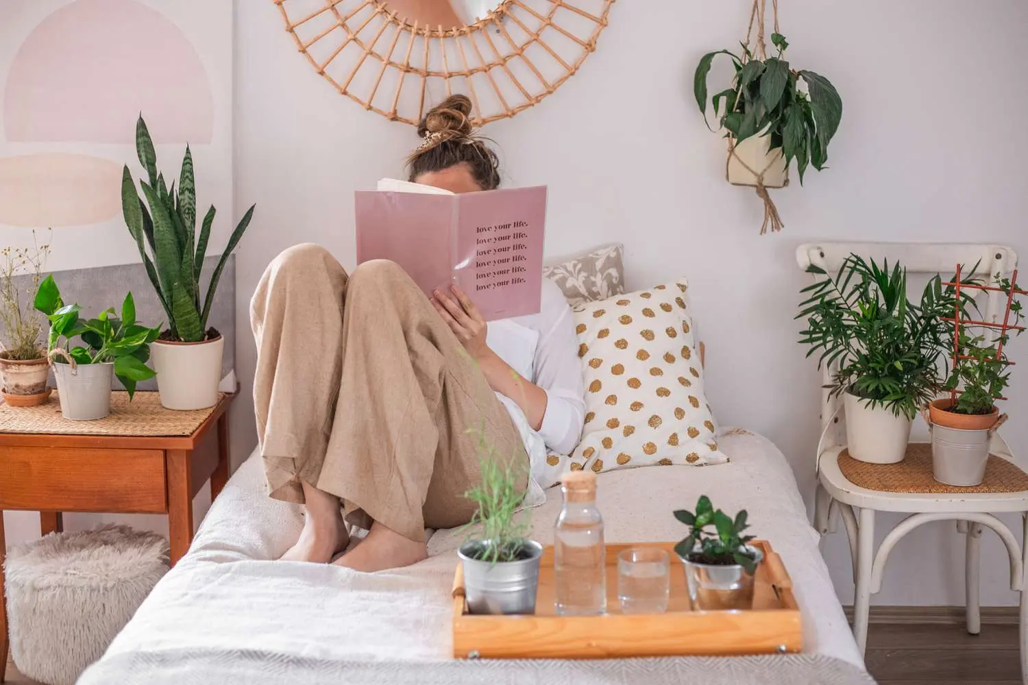 bedroom plants improve your sleep 4858594 59 6ccadc97ad934b149aa16d68f05b35eb